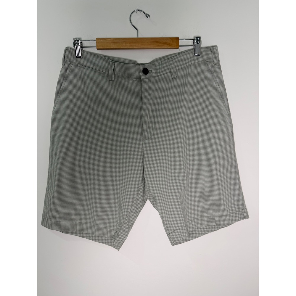 Gap Mens Chino Shorts Size‎ 36 Sage Green White Gingham Plaid Flat Front Casual